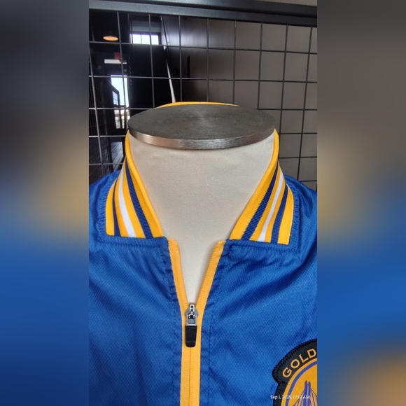 Golden State Warriors Blue and Yellow Jacket - Picture 4 of 11
